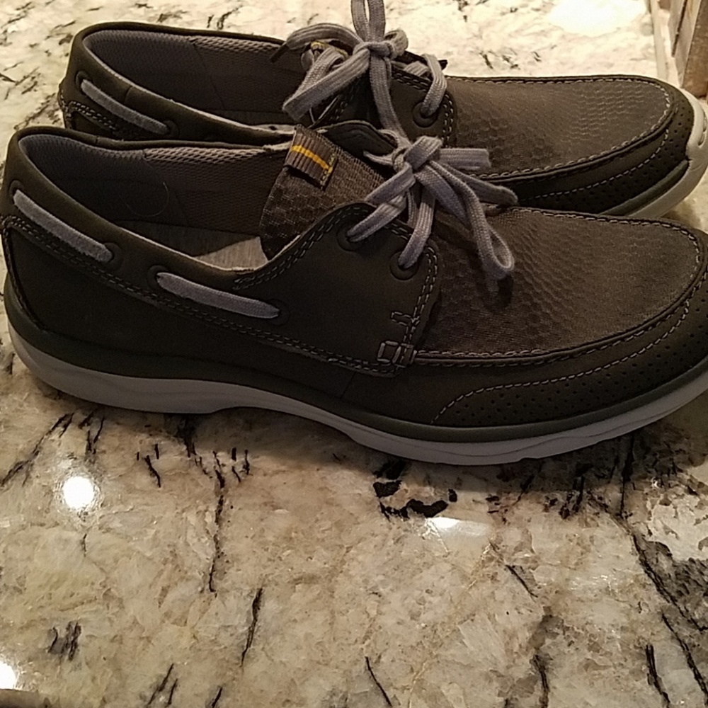 Cloudsteppers by Clark's light boat shoes. 9 - Picture 3 of 6